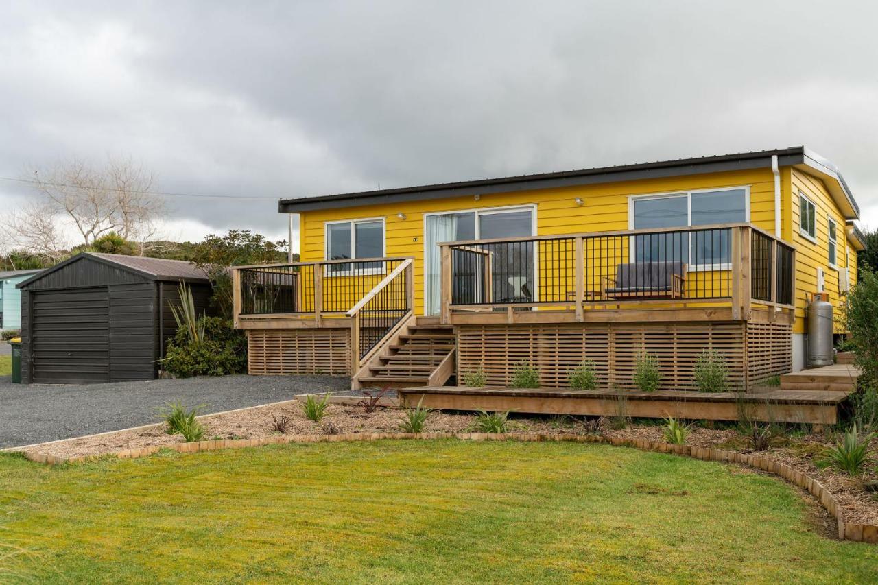 The Yellow House カカ・ポイント エクステリア 写真